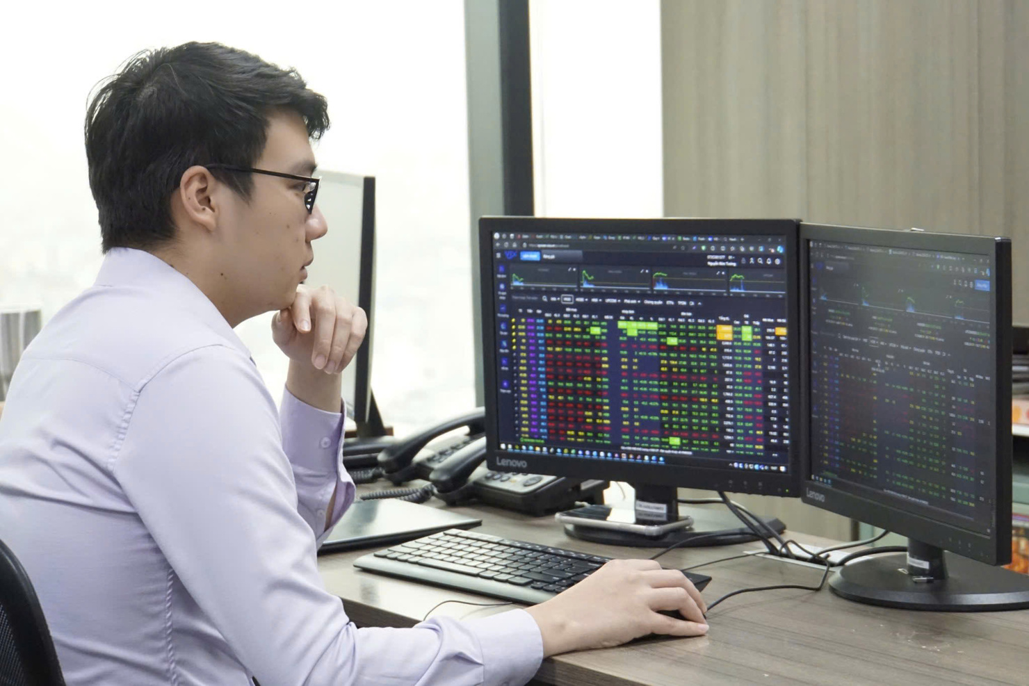 Tháng 6, giao dịch của nhà đầu tư nước ngoài tăng 77% so với tháng trước.