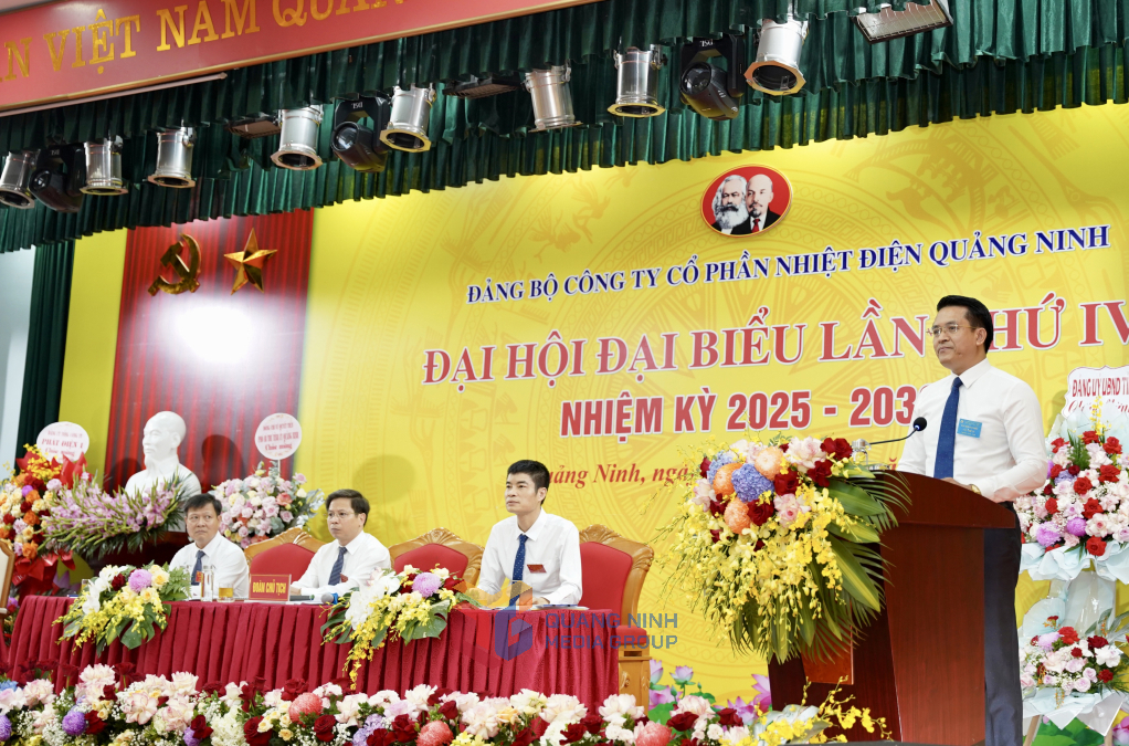 Đồng chí Vũ Ngọc Tuấn, Phó Bí thư Đảng ủy UBND tỉnh phát biểu chỉ đạo tại Đại hội.