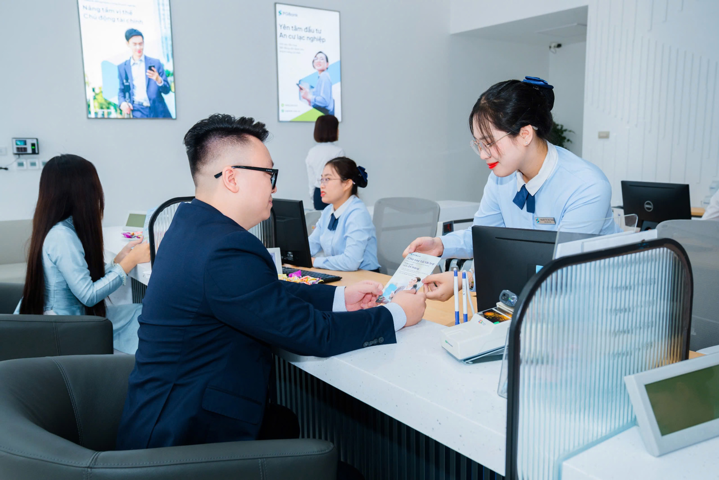 PGBank F-card là sản phẩm hướng đến các cá nhân và tổ chức.
