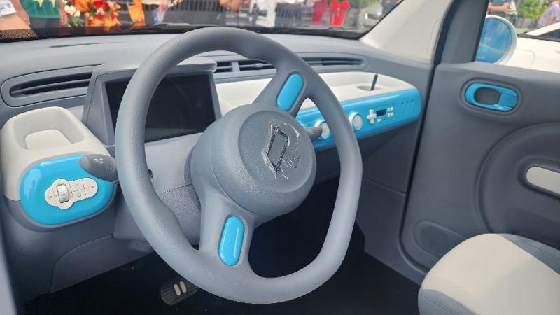 Bestune Xiaoma, mẫu ô tô điện mini sẽ thay thế xe máy? - Ảnh 2