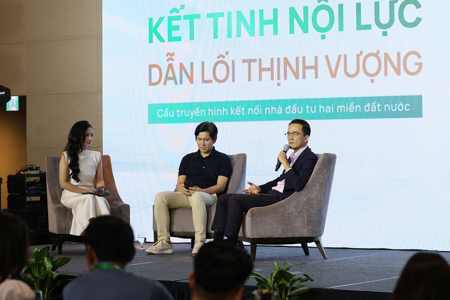 C&aacute;c diễn giả trong sự kiện Investor Day 2025, ng&agrave;y 12/7/2025, tại đầu cầu H&agrave; Nội