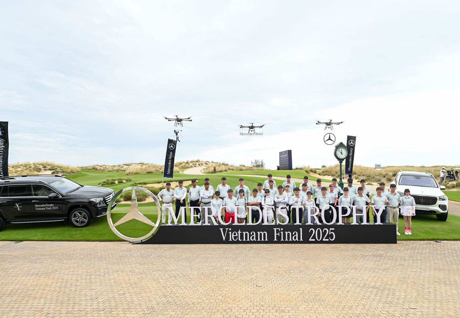 Trải qua 23 mùa giải, MercedesTrophy đã gắn bó với hàng chục nghìn gôn thủ trên toàn quốc – tạo nên một hệ sinh thái gắn kết độc quyền, nơi mỗi vòng đấu là một dịp gặp gỡ, sẻ chia và lan toả giá trị thương hiệu.