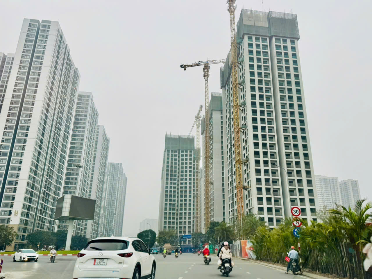 Trong quý 2, thị trường BĐS nhà ở ghi nhận hơn 36 nghìn sản phẩm mới, gấp hơn 2,5 lần quý trước. Ảnh: Thu Hiền