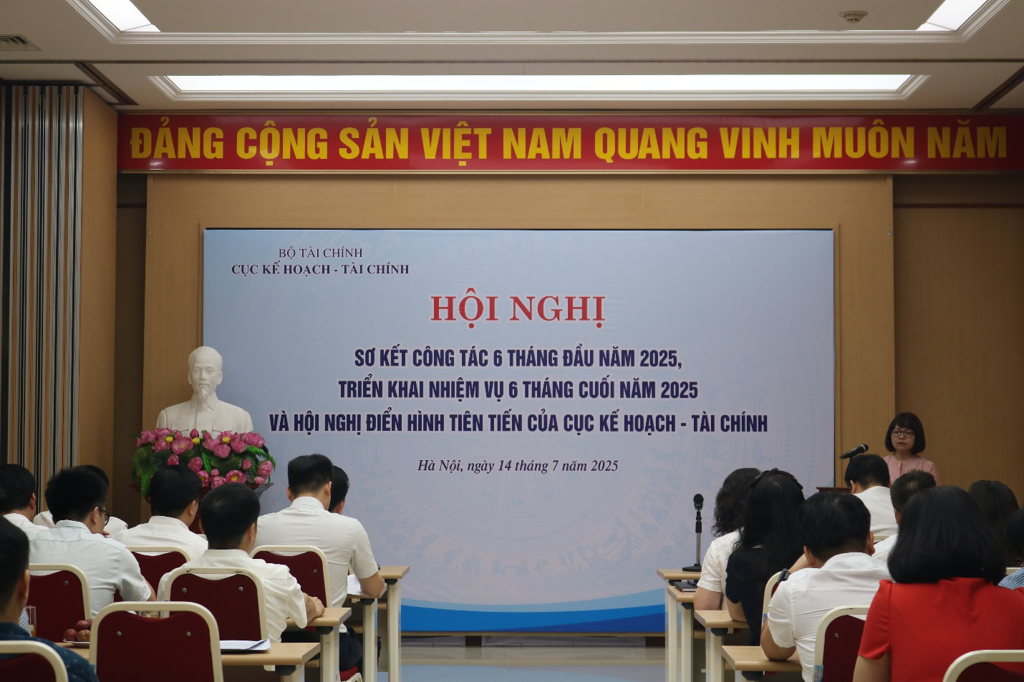 Toàn cảnh Hội nghị.