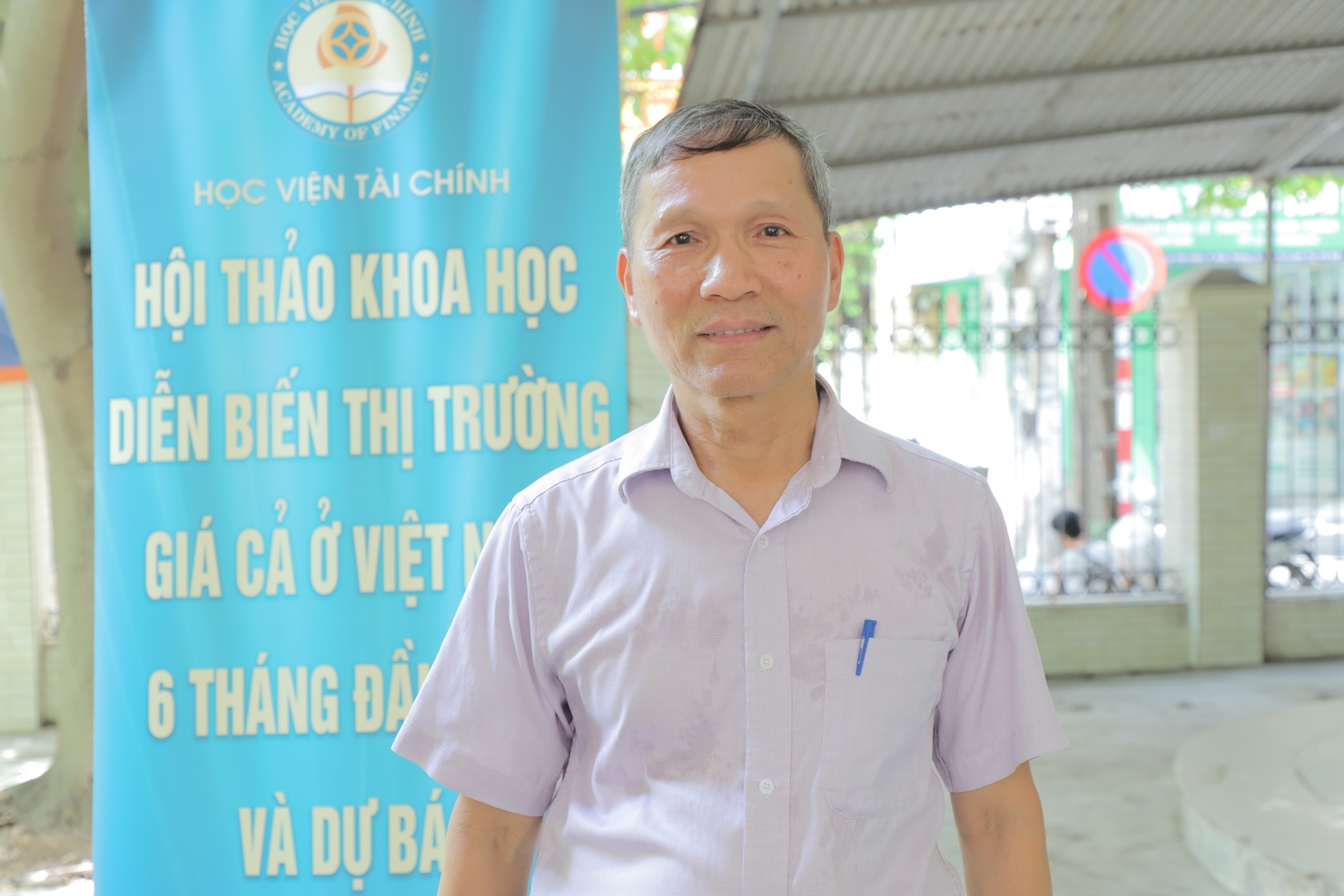 TS. L&ecirc; Quốc Phương - nguy&ecirc;n Ph&oacute; Gi&aacute;m đốc Trung t&acirc;m Th&ocirc;ng tin c&ocirc;ng nghiệp v&agrave; thương mại (Bộ C&ocirc;ng Thương).