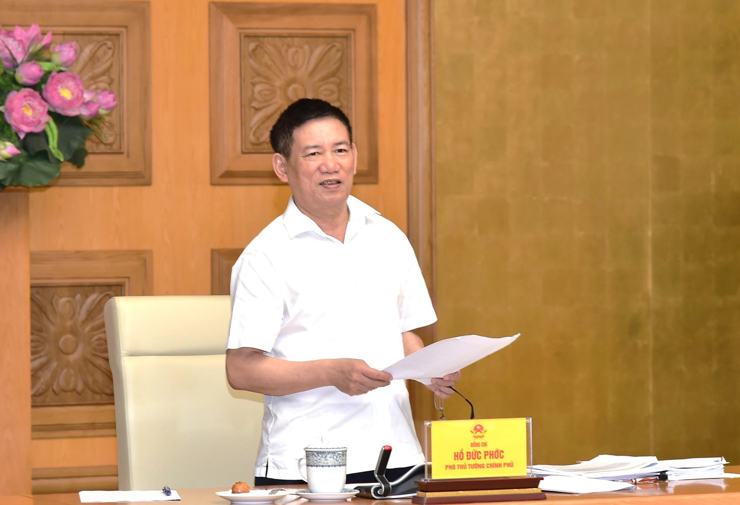 Phó Thủ tướng Hồ Đức Phớc - Trưởng ban Chỉ đạo Đổi mới và phát triển doanh nghiệp chủ trì cuộc họp lấy ý kiến vào 3 dự thảo nghị định quy định chi tiết Luật số 68/2025/QH15.