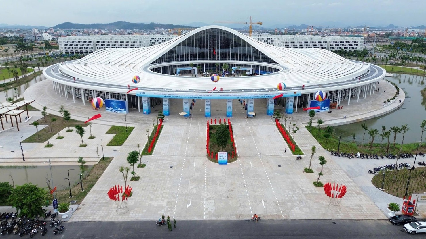 Trung tâm Hội nghị và biểu diễn TP. Hải Phòng.