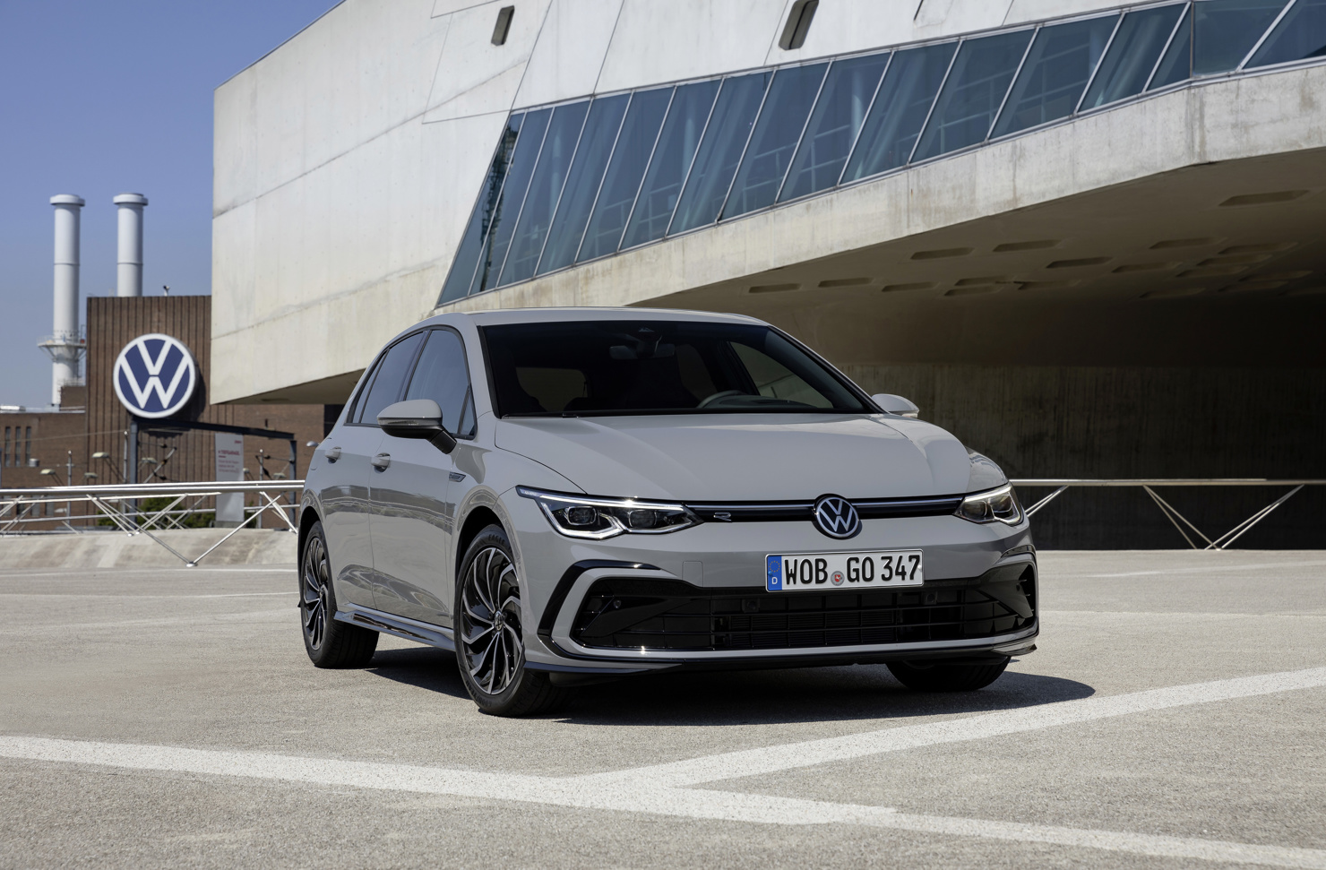 Volkswagen Golf - Dòng xe hot hatch hiệu năng cao.