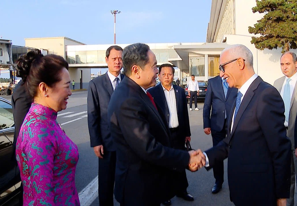 Chủ tịch Hạ viện Morocco Talbi El Alami đón Chủ tịch Quốc hội Trần Thanh Mẫn và Phu nhân cùng đoàn đại biểu cấp cao Việt Nam