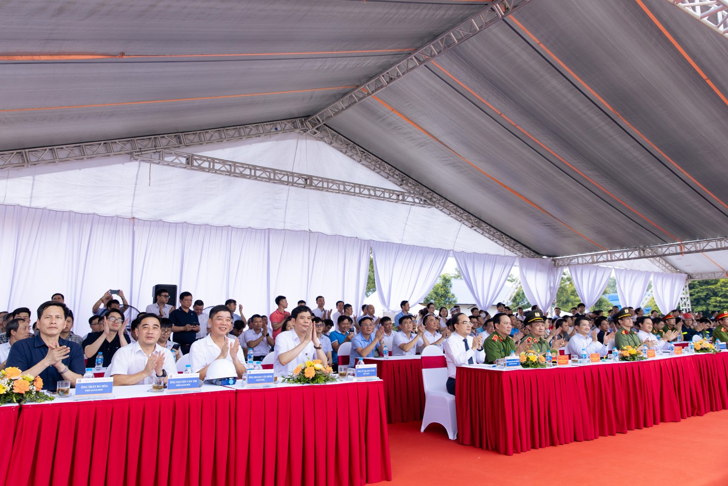 Buổi diễn tập diễn ra th&agrave;nh c&ocirc;ng tốt đẹp.