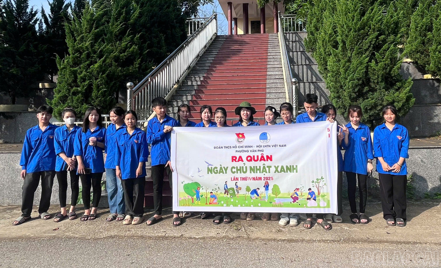 Tại L&agrave;o Cai, hơn 6.000 đo&agrave;n vi&ecirc;n, thanh ni&ecirc;n thuộc 99 x&atilde;, phường tr&ecirc;n địa b&agrave;n tỉnh L&agrave;o Cai đ&atilde; đồng loạt ra qu&acirc;n hưởng ứng với nhiều phần việc thiết thực.