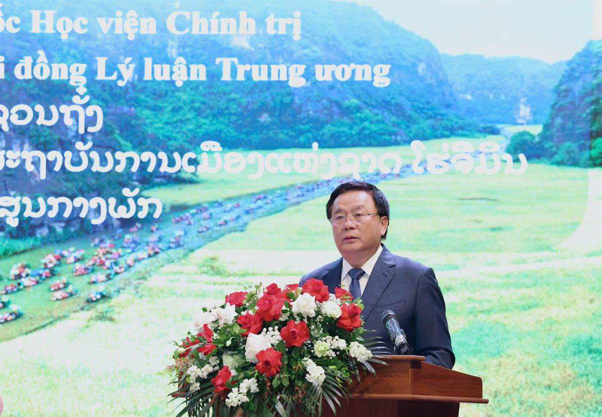 GS.TS Nguyễn Xuân Thắng - Giám đốc Học viện Chính trị quốc gia Hồ Chí Minh, Chủ tịch Hội đồng Lý luận Trung ương phát biểu khai mạc Hội thảo.