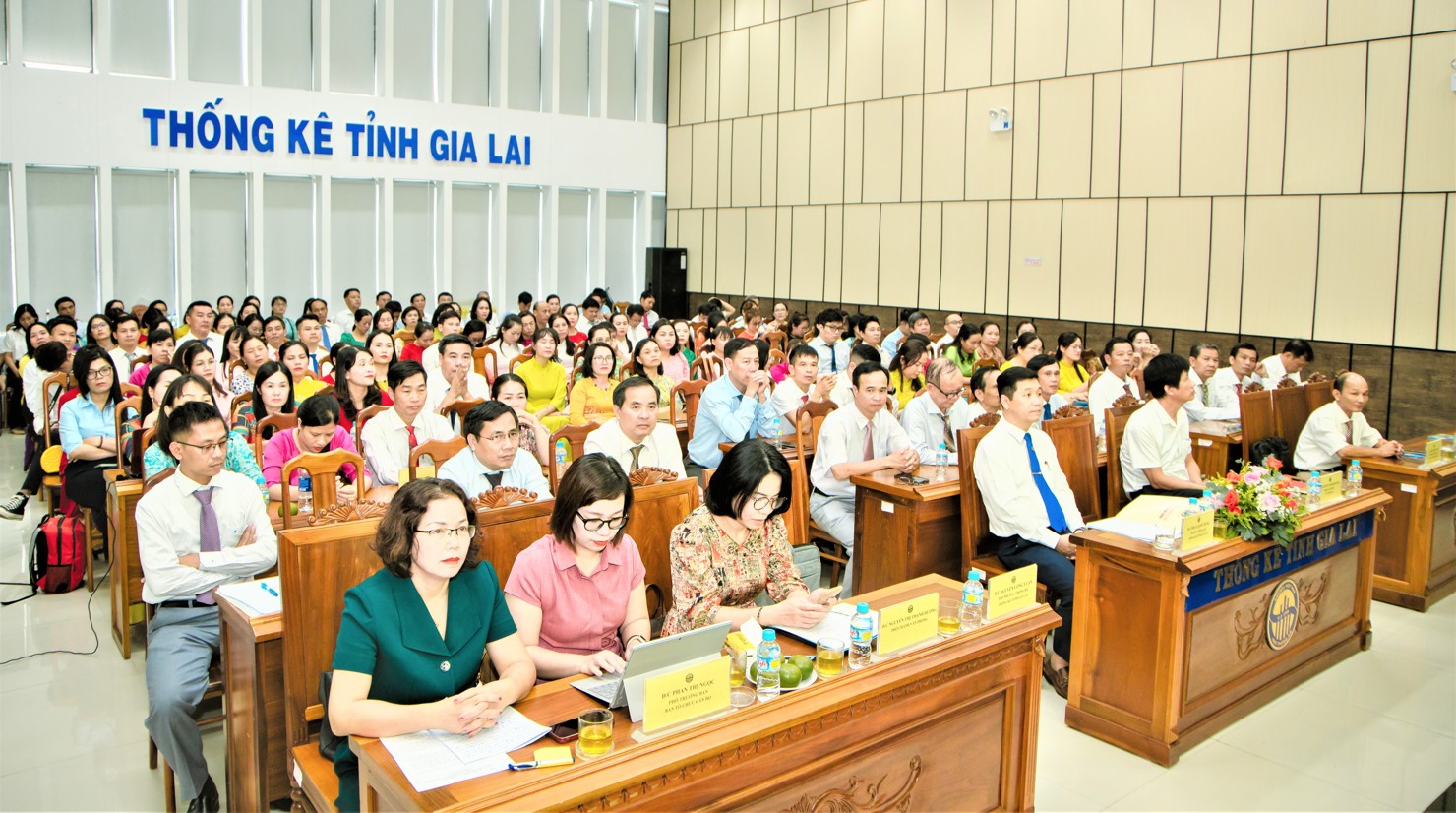 To&agrave;n cảnh Hội nghị.