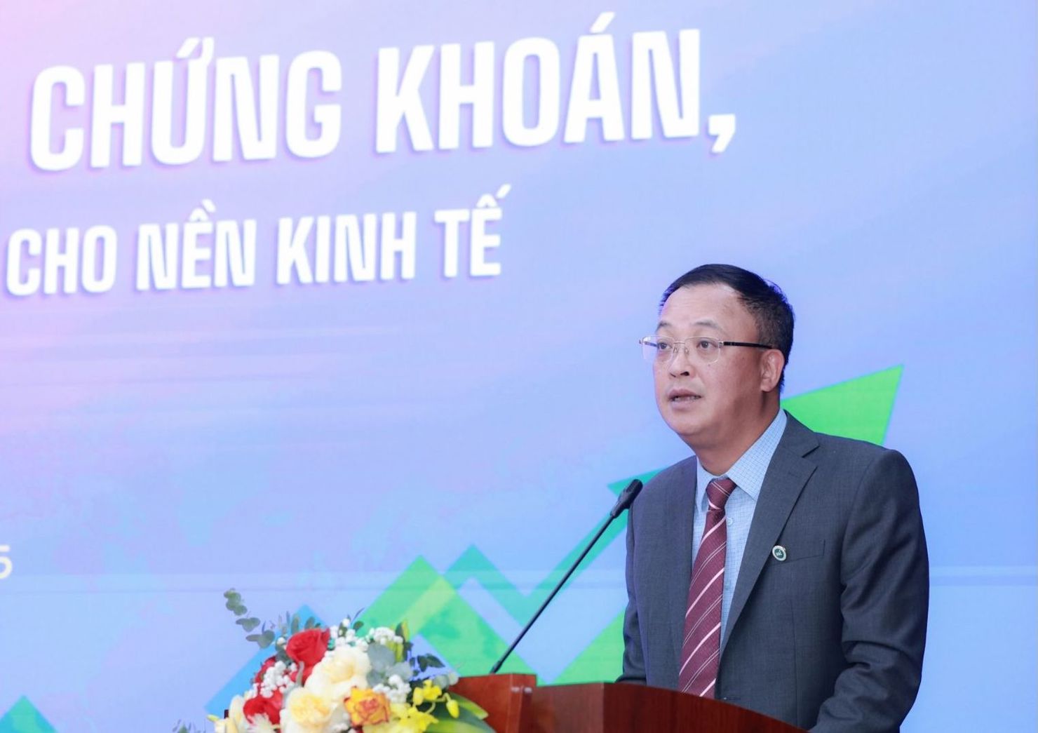 Ông Bùi Hoàng Hải - Phó Chủ tịch Ủy ban Chứng khoán Nhà nước phát biểu khai mạc Hội thảo. 