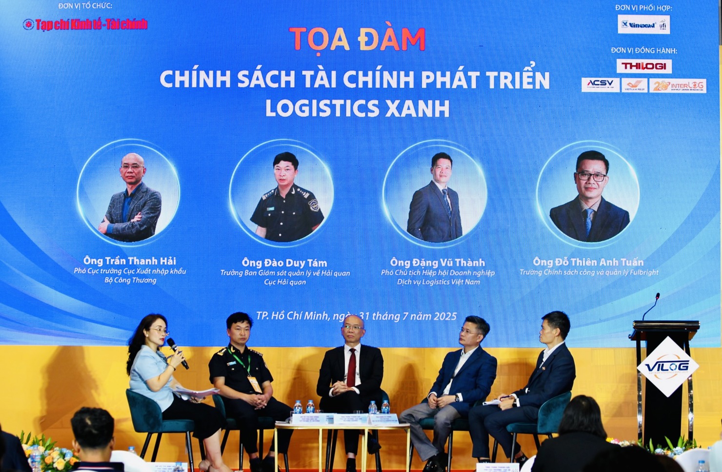 Tại buổi tọa đ&agrave;m, c&aacute;c diễn giả đ&atilde; đưa ra nhiều giải ph&aacute;p cho ch&iacute;nh s&aacute;ch t&agrave;i ch&iacute;nh ph&aacute;t triển logistics xanh&nbsp;