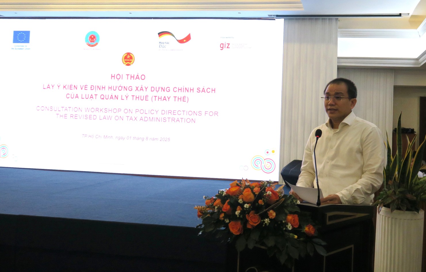 &Ocirc;ng Trần Quốc Thắng, Ph&oacute; Tổng gi&aacute;m đốc Deloitte Việt Nam đưa ra c&aacute;c đề xuất tại sự kiện. Ảnh: Đức Mỹ