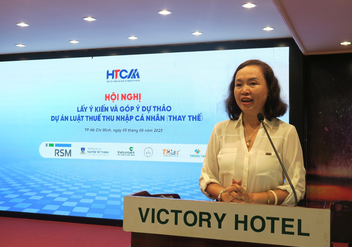 B&agrave; L&ecirc; Thị Thu Hương, Chủ tịch HTCAA&nbsp;Luật Thuế TNCN cần được r&agrave; so&aacute;t v&agrave; sửa đổi cho ph&ugrave; hợp thực tế. Ảnh: Đức Mỹ