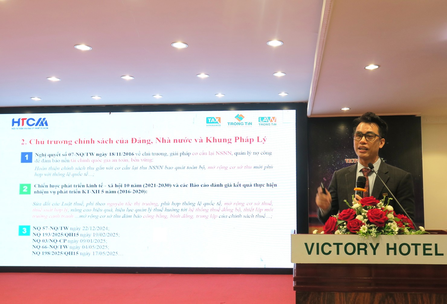 &Ocirc;ng&nbsp; Nguyễn Văn Được đề nghị n&acirc;ng mức doanh thu kh&ocirc;ng chịu thuế đối với hộ kinh doanh từ 100 triệu l&ecirc;n 200 triệu đồng/năm. Ảnh: Đức Mỹ