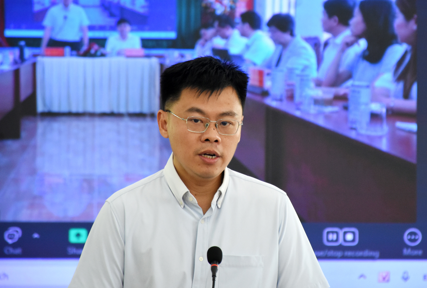 Ông Trương Minh Huy Vũ phát biểu. Ảnh: Phạm Thọ