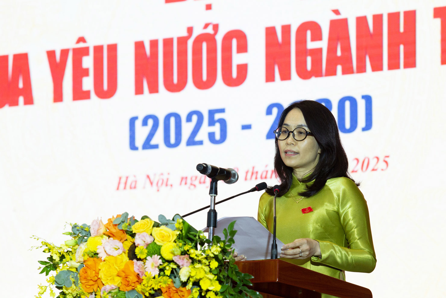 Đại diện Cục Ph&aacute;t triển Doanh nghiệp tư nh&acirc;n v&agrave; kinh tế tập thể ph&aacute;t biểu tham luận tại Đại hội.