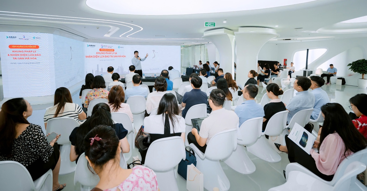 To&agrave;n cảnh buổi Tập huấn.
