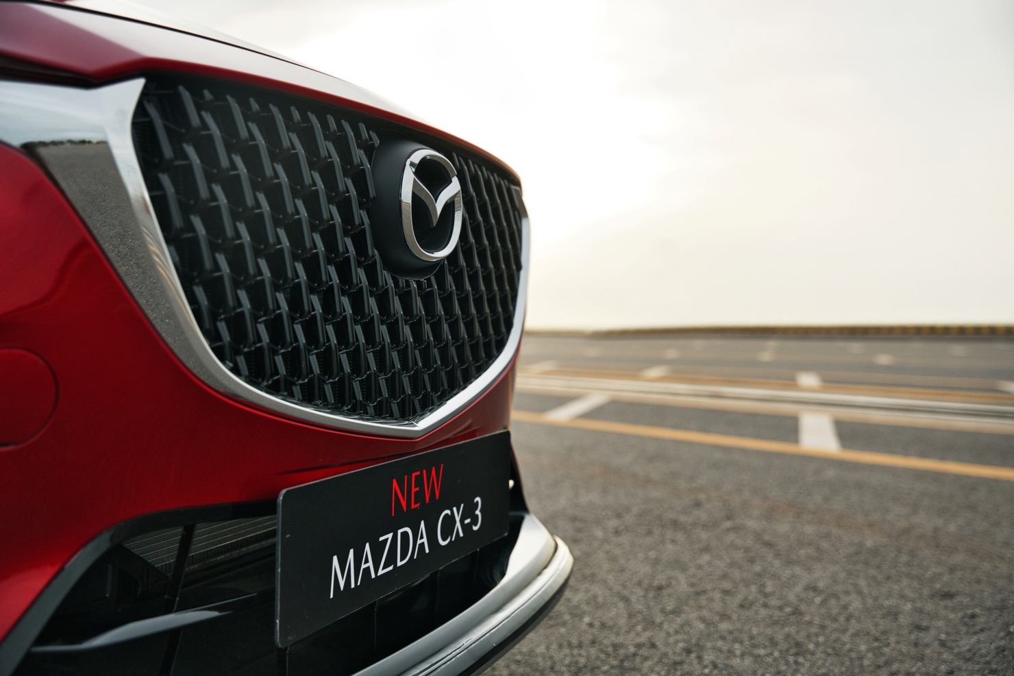 Mazda CX-3 mới có giá từ 549 triệu đồng - Ảnh 5