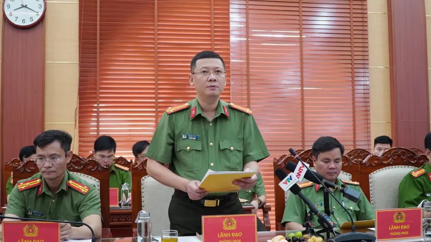 Trung tá Hoàng Tùng - Trưởng phòng An ninh kinh tế, Công an tỉnh Phú Thọ thông tin về vụ án.