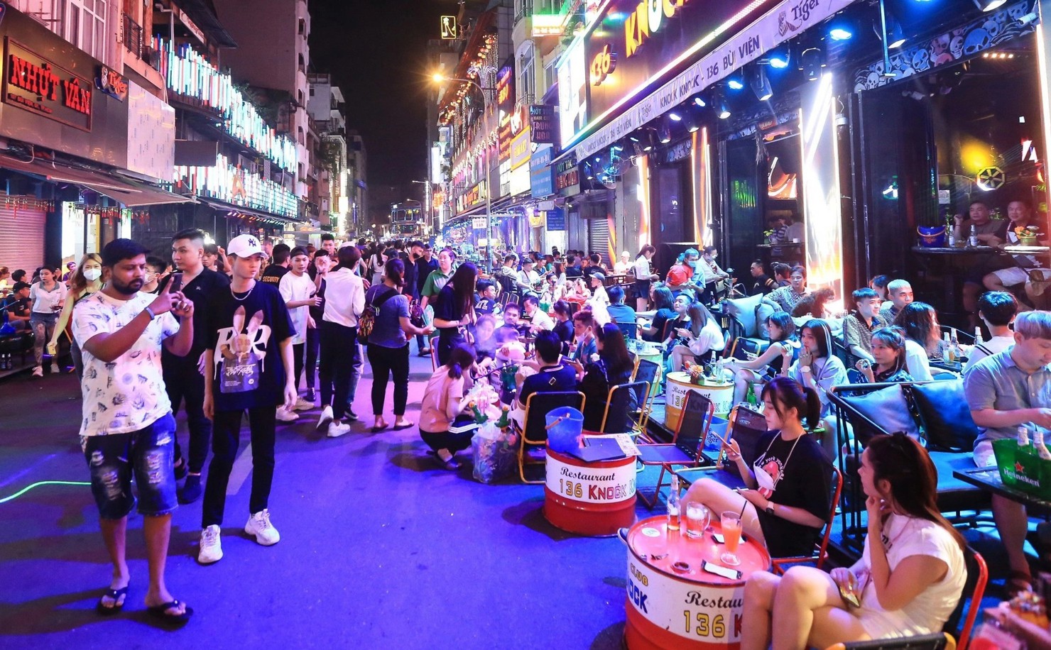 Kinh tế ban đ&ecirc;m lả sản phẩm trọng t&acirc;m trong chiến lược ph&aacute;t triển kinh tế của Th&agrave;nh phố đến năm 2030. Ảnh: TL