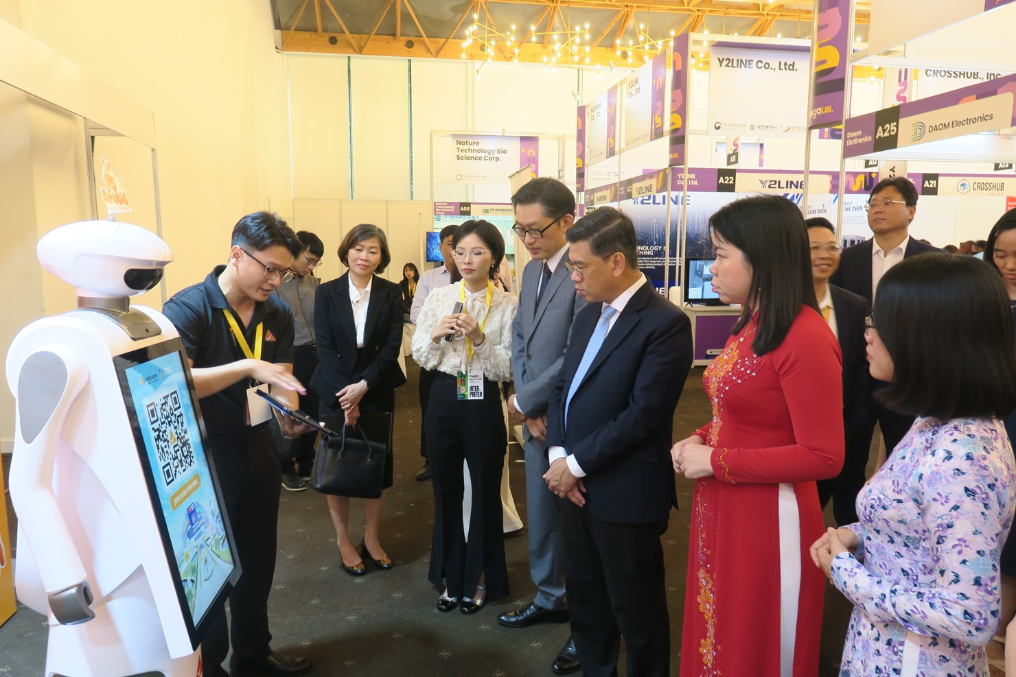 Mega Us Expo 2025&nbsp;mở ra nhiều cơ hội hợp t&aacute;c về khoa học c&ocirc;ng nghệ, đổi mới s&aacute;ng tạo giữa hai quốc gia trong thời gian tới. Ảnh: Đức Mỹ