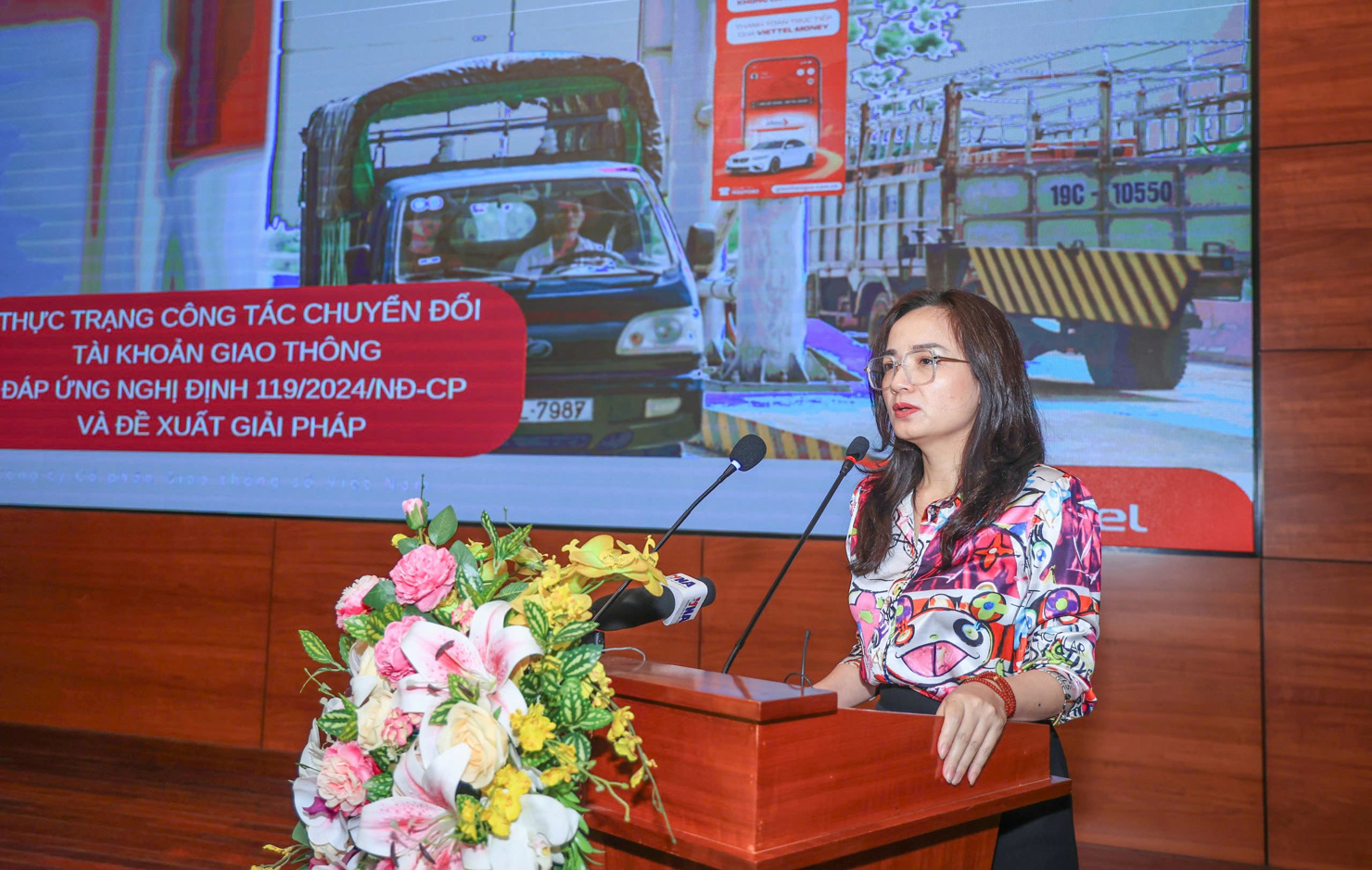 B&agrave; Nguyễn Thị Ngọc Trang Viettel&nbsp; cho biết, Viettle c&oacute; hơn 1.400 điểm trạm, si&ecirc;u thị sẵn s&agrave;ng hỗ trợ kh&aacute;ch h&agrave;ng chuyển đổi t&agrave;i khoản giao th&ocirc;ng