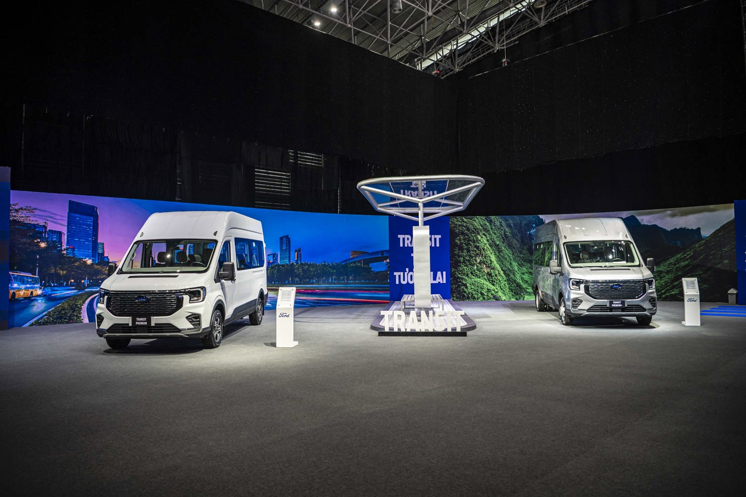 Ford Transit v&agrave; EcoSport lần lượt thống lĩnh thị trường xe kh&aacute;ch thương mại v&agrave; SUV cỡ nhỏ trong suốt nhiều năm liền.
