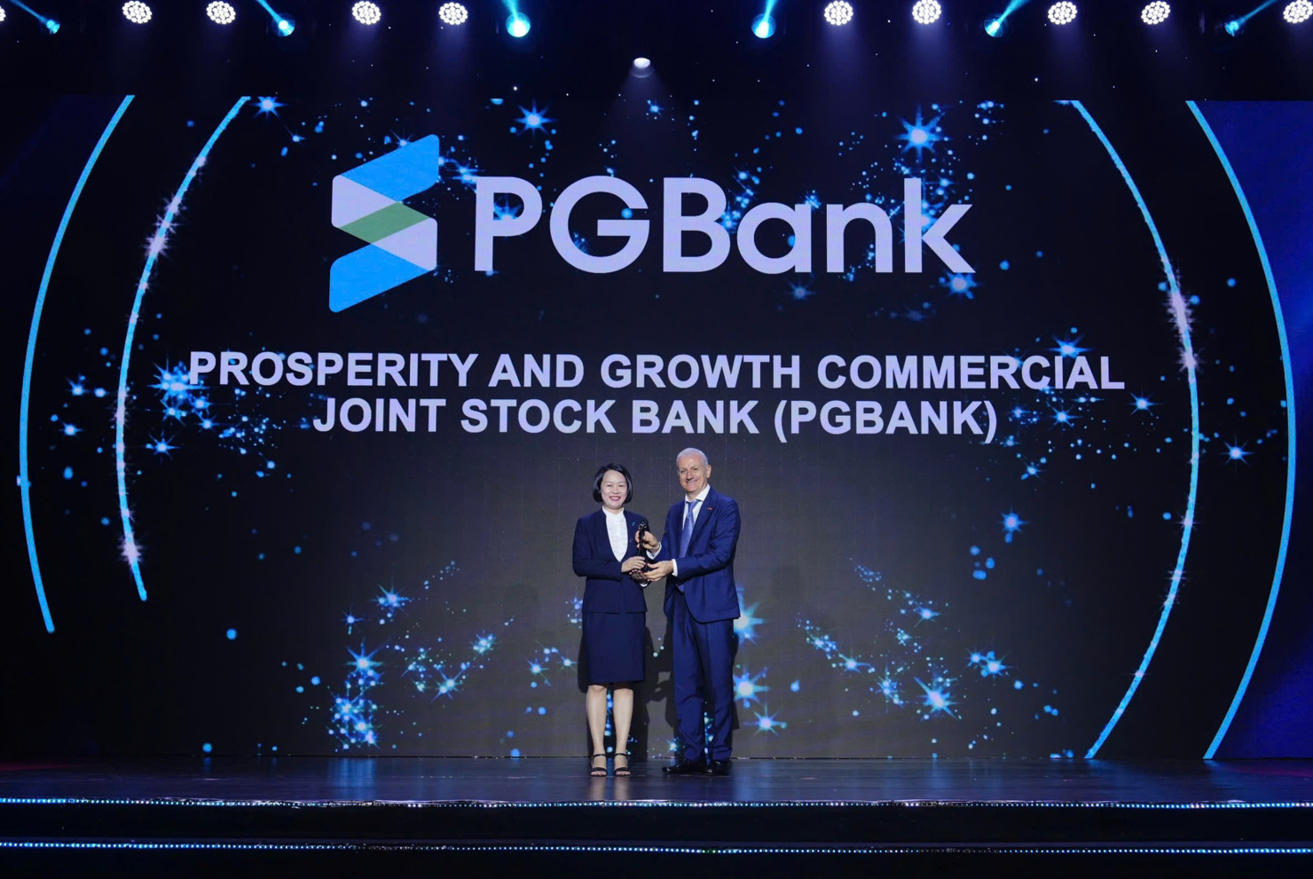 PGBank nhận giải thưởng “nơi làm việc tốt nhất châu á” do HR Asia bình chọn - Ảnh 1