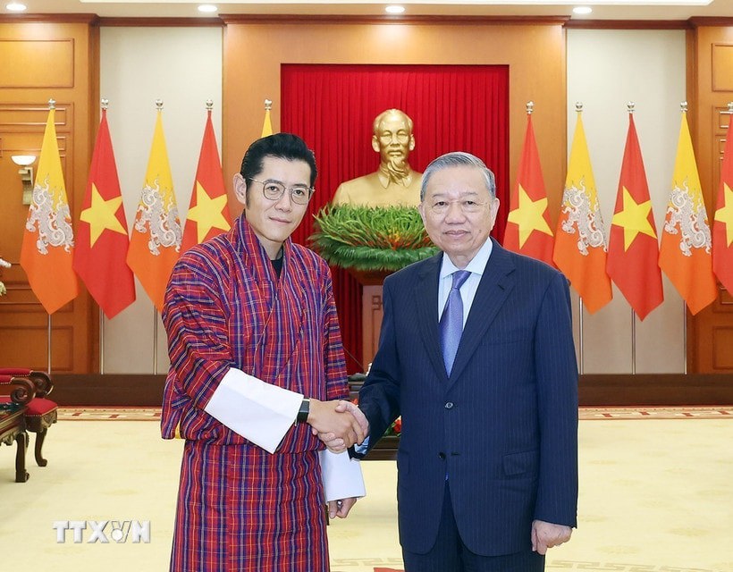 Tổng B&iacute; thư T&ocirc; L&acirc;m tiếp Quốc vương Bhutan Jigme Khesar Namgyel Wangchuck. Ảnh: Thống Nhất/TTXVN. &nbsp;