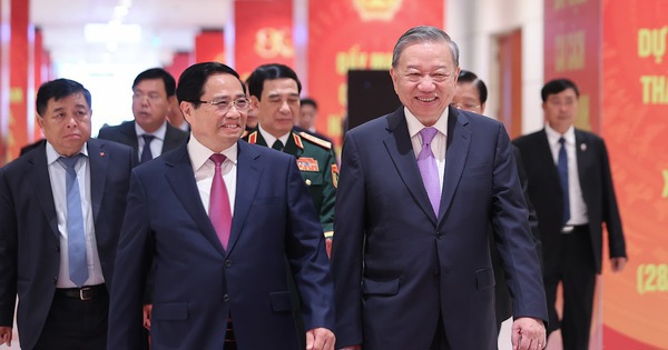 Tổng Bí thư Tô Lâm, Thủ tướng Phạm Minh Chính và các đại biểu dự Lễ kỷ niệm 80 năm thành lập Chính phủ nước Cộng hòa xã hội chủ nghĩa Việt Nam. Ảnh VGP/Nhật Bắc