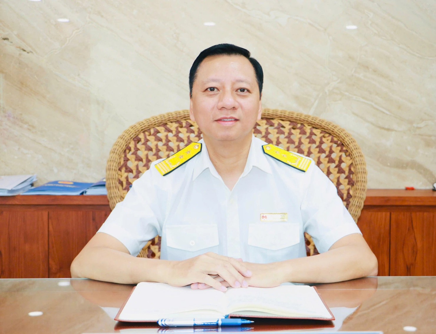 &Ocirc;ng Nguyễn Ngọc T&uacute; - Trưởng Thuế tỉnh Kh&aacute;nh H&ograve;a. Ảnh: Tr&iacute; Vũ