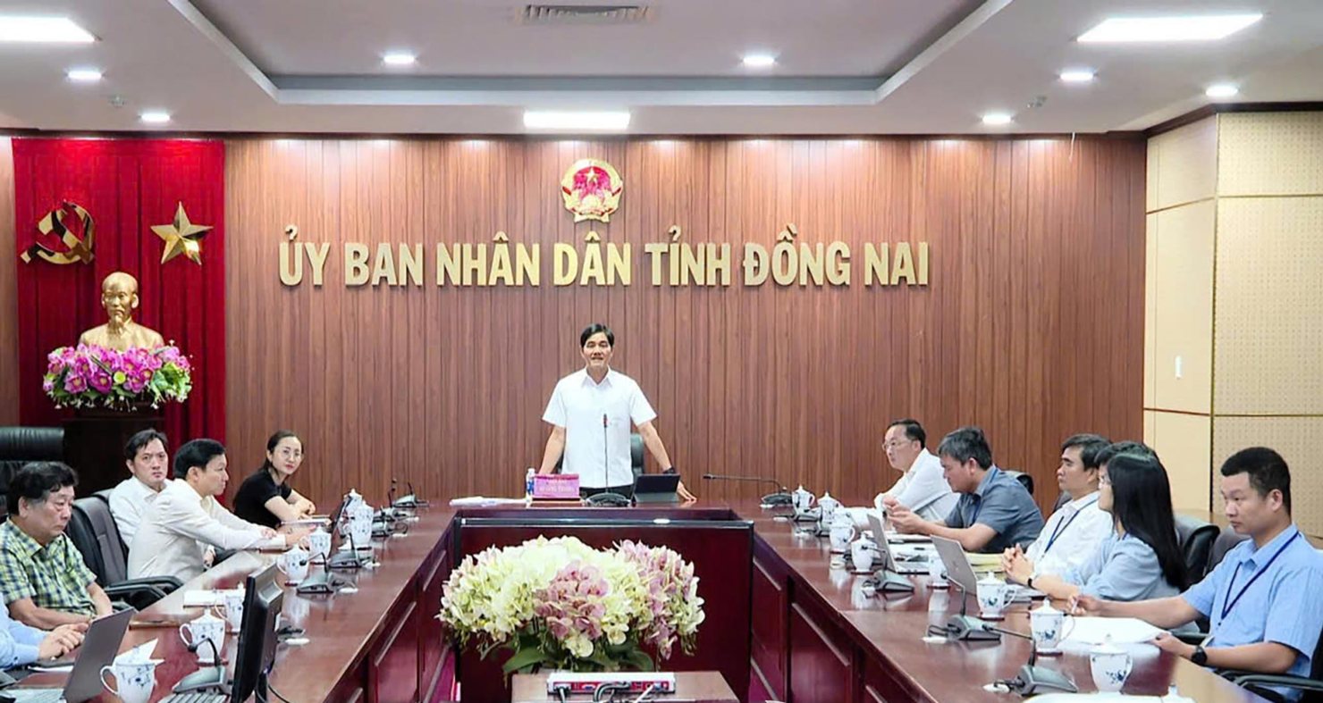Phó Giám đ&ocirc;́c Sở C&ocirc;ng Thương tỉnh Đồng Nai Phạm Văn Cường ph&aacute;t biểu tại hội nghị. Ảnh: Minh Thanh