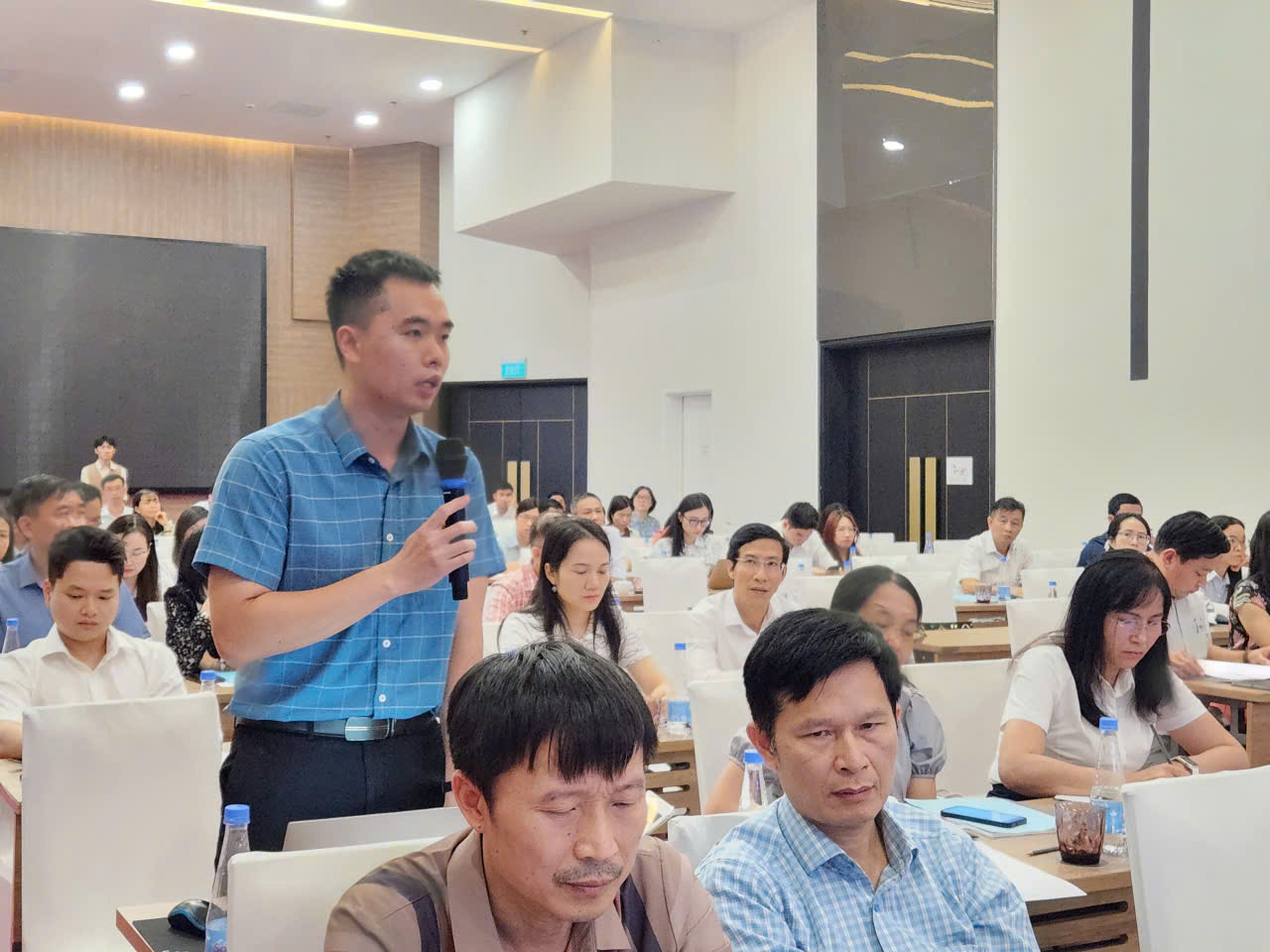 Các đại biểu tham dự Hội thảo