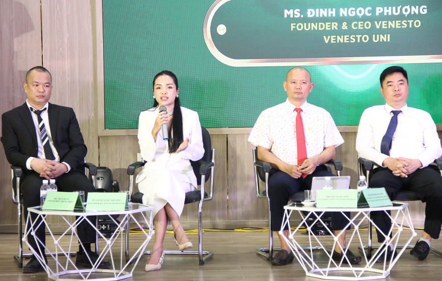 DN, doanh nh&acirc;n cởi mở chia sẻ kinh nghiệm chinh phục nh&agrave; tuyển dụng với sinh vi&ecirc;n