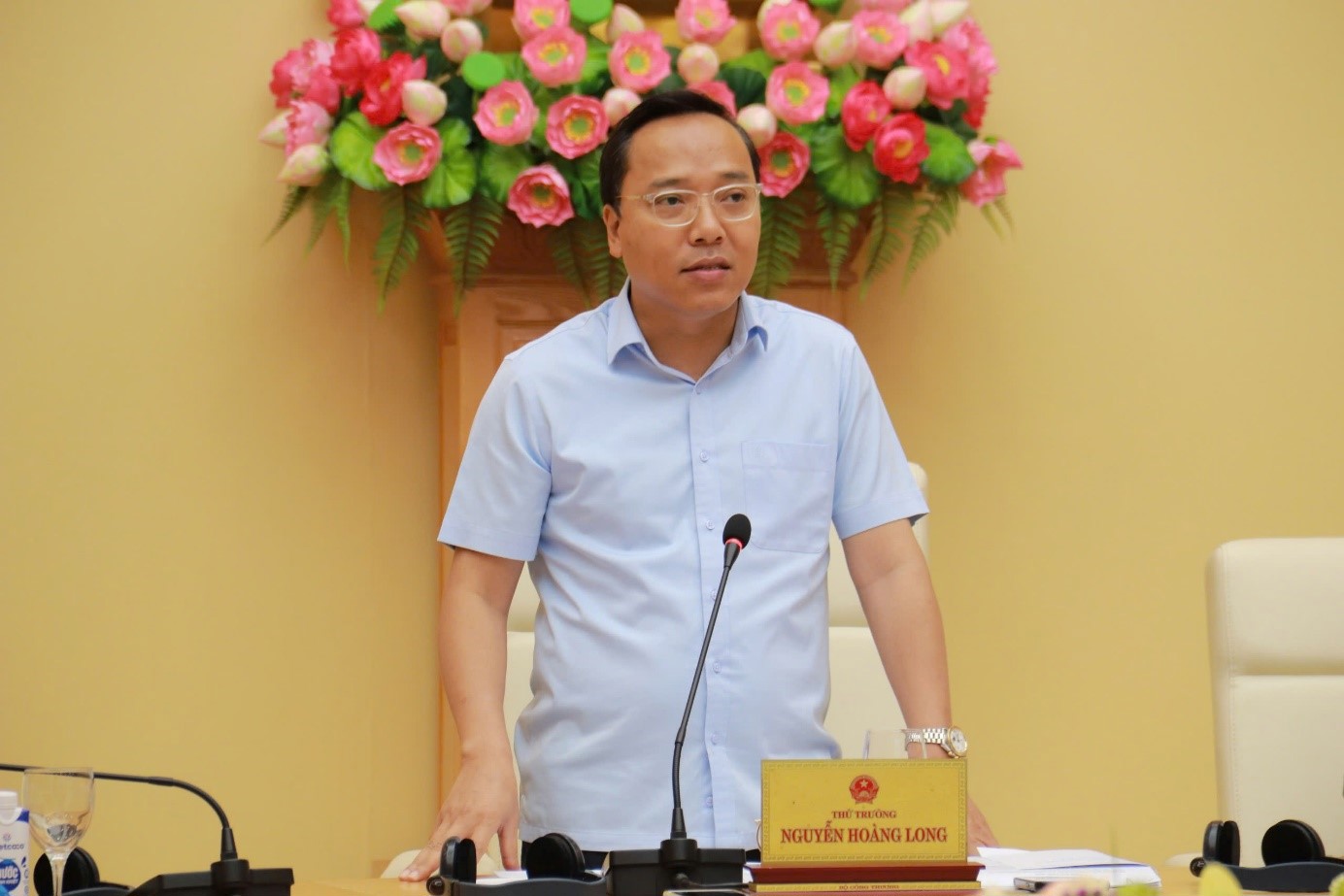 Thứ trưởng Bộ C&ocirc;ng Thương Nguyễn Ho&agrave;ng Long ph&aacute;t biểu khai mạc Hội nghị