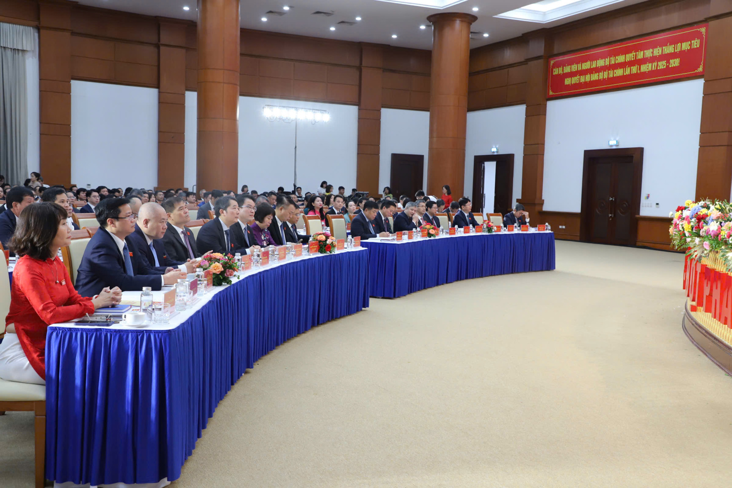C&aacute;c đại biểu tham dự Đại hội.