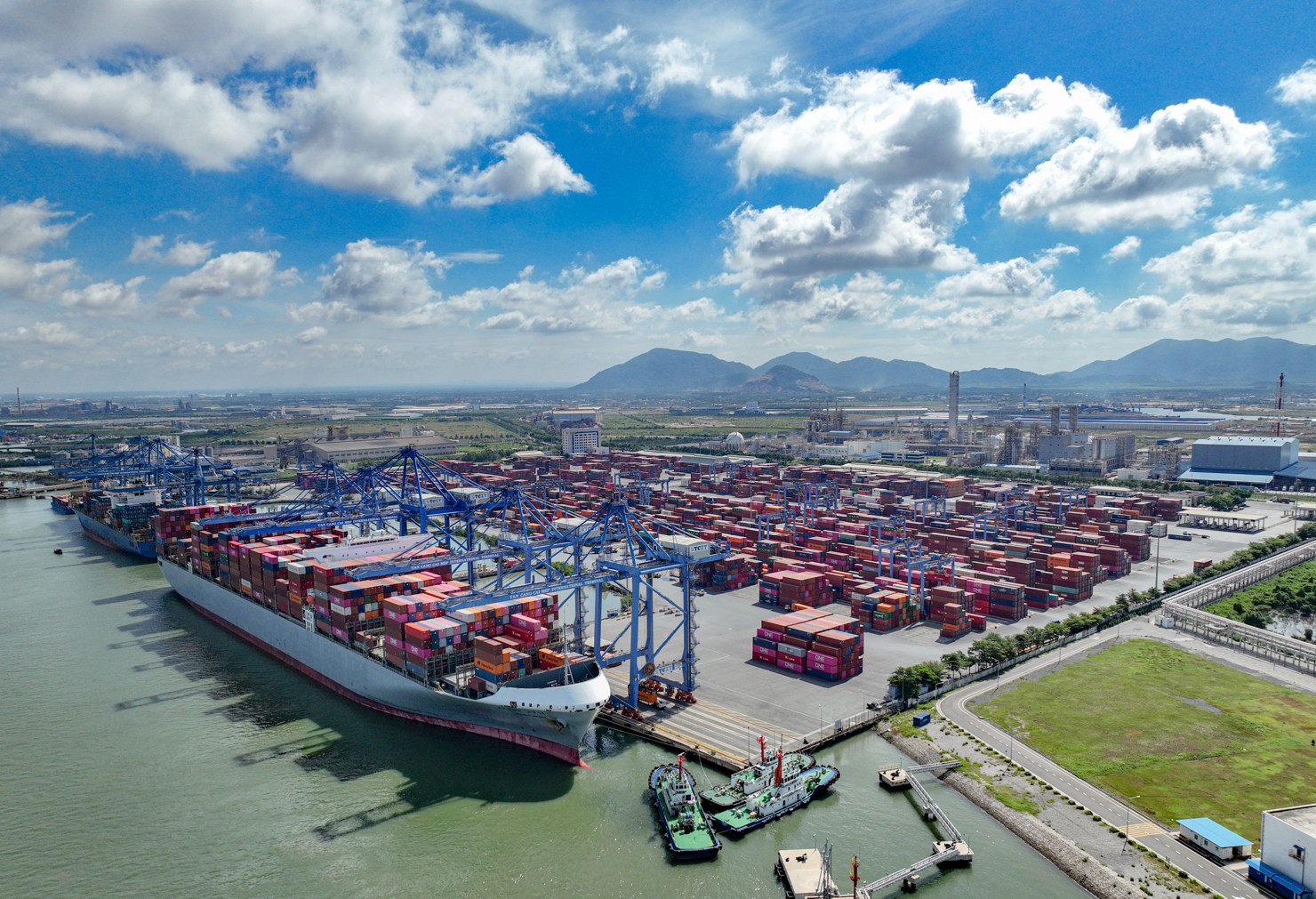 Giải mã “nút thắt” để logistics xanh bứt tốc - Ảnh 1