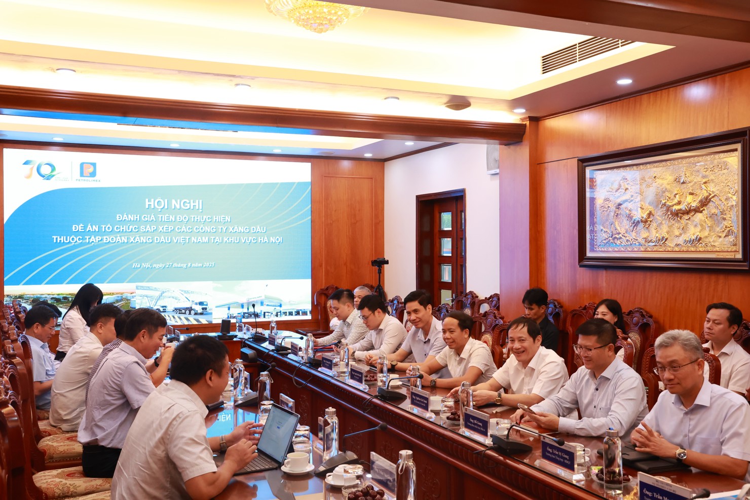 Toàn cảnh Hội nghị.