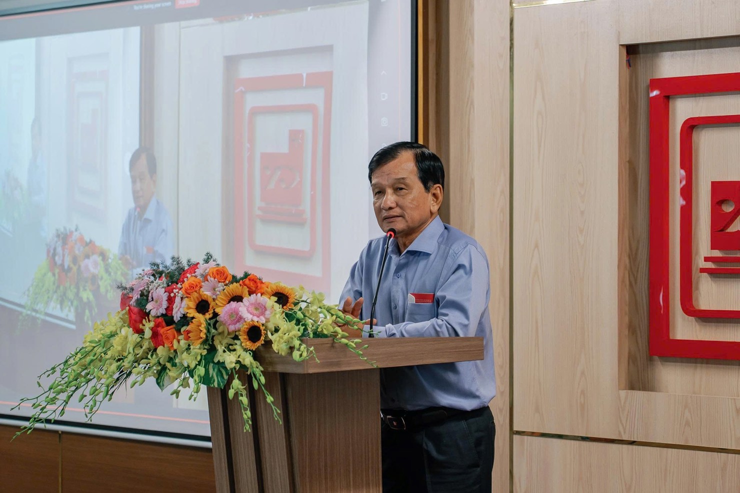 Ông Dương Nghĩa Quốc - Chủ tịch Hiệp hội cá tra Việt Nam đánh giá cao mô hình liên kết bền chặt giữa Cty IDI và hộ nuôi.