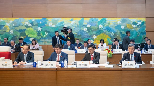 Các đại biểu tham dự cuộc hội đàm. Ảnh: Phạm Thắng.