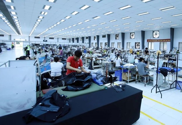 Sản xuất các mặt hàng may mặc xuất khẩu tại Công ty TNHH Kydo Việt Nam có vốn đầu tư Hàn Quốc (Khu công nghiệp Phố nối A, Hưng Yên)