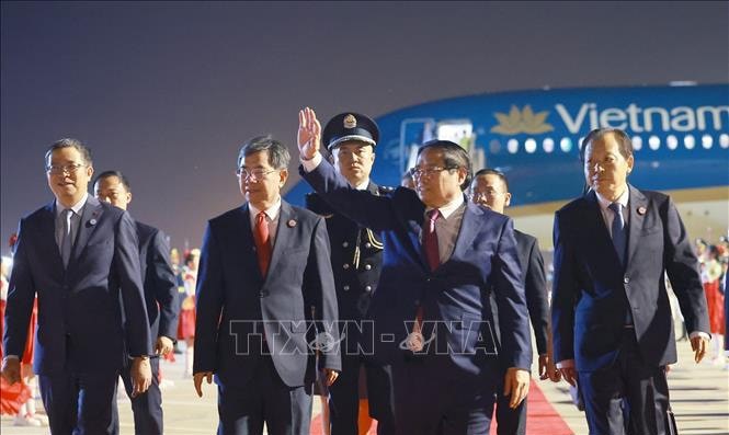 Thủ tướng Phạm Minh Ch&iacute;nh đến Thi&ecirc;n T&acirc;n, bắt đầu chuyến tham dự Hội nghị Thượng đỉnh Tổ chức Hợp t&aacute;c Thượng Hải (SCO) 2025. Ảnh: Dương Giang/TTXVN. &nbsp;