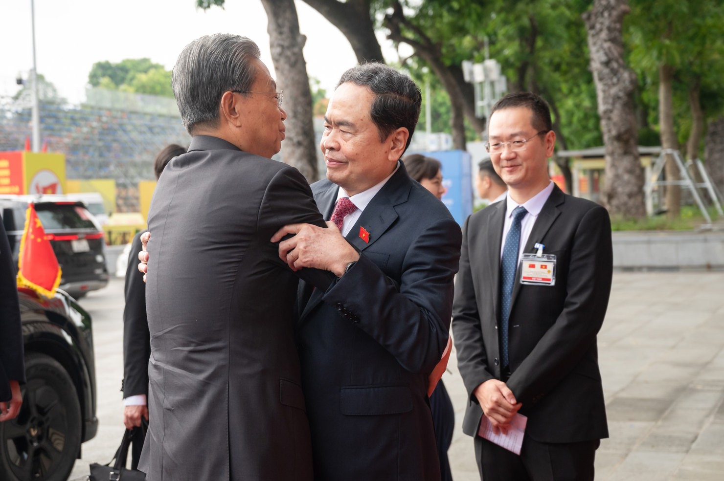 Chủ tịch Quốc hội Trần Thanh Mẫn đón Ủy viên trưởng Nhân đại toàn quốc Trung Quốc Triệu Lạc Tế. Ảnh: Phạm Thắng.