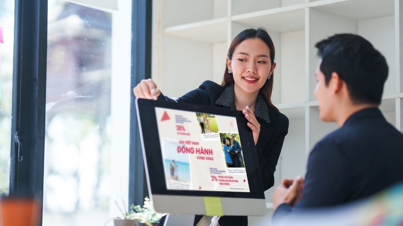 AIA Việt Nam x&aacute;c định đại l&yacute; chuy&ecirc;n nghiệp l&agrave; nh&acirc;n tố then chốt để mang lại trải nghiệm dịch vụ tốt nhất tới kh&aacute;ch h&agrave;ng.