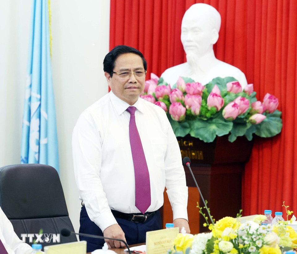 Thủ tướng Phạm Minh Ch&iacute;nh ph&aacute;t biểu tại cuộc l&agrave;m việc. Ảnh: Thống Nhất/TTXVN. &nbsp;