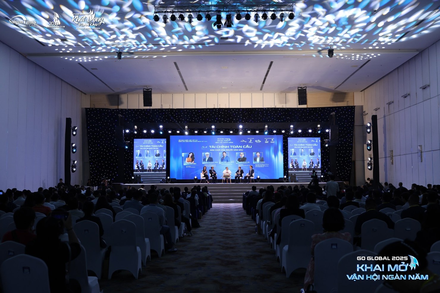 Go Global 2025 thu h&uacute;t hơn 1.000 doanh nh&acirc;n, nh&agrave; đầu tư, chuy&ecirc;n gia trong v&agrave; ngo&agrave;i nước.